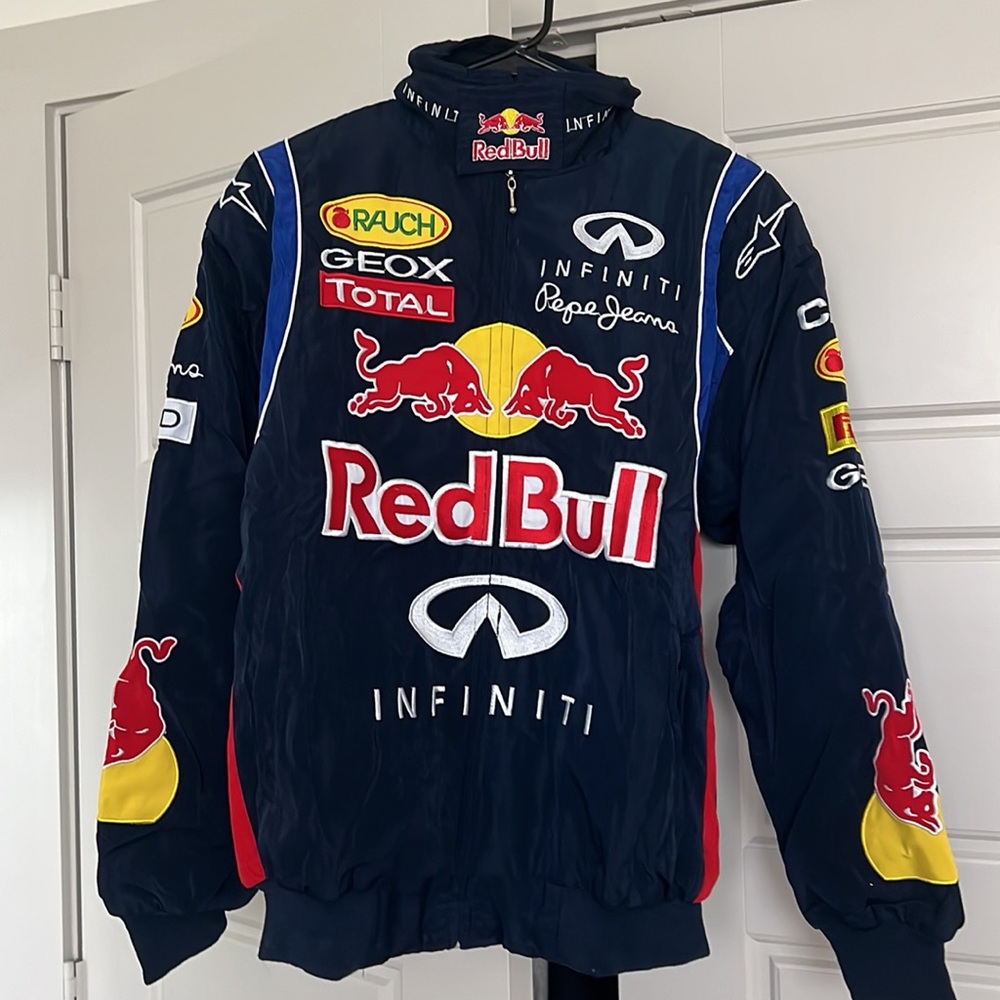 Brand new vintage Redbull Racing F1 jacket